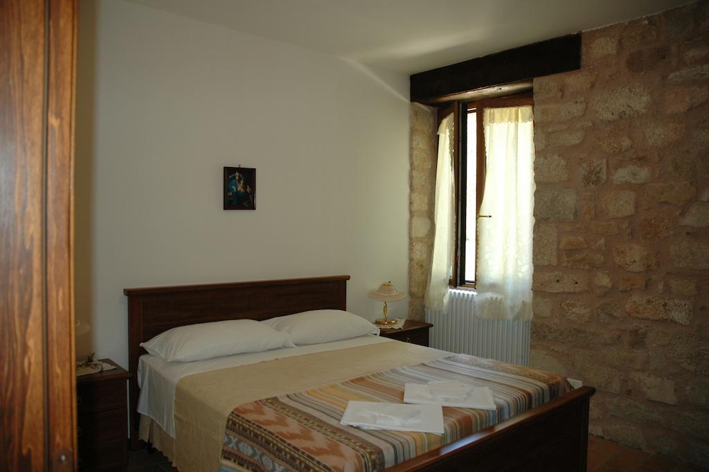 La Mola Maringalli Cascia Quarto foto